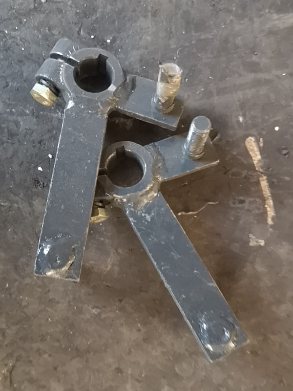 山推推土机摇臂